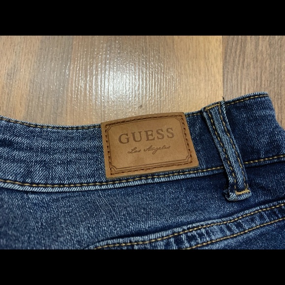 Guess Jeans - Picture 5 of 6